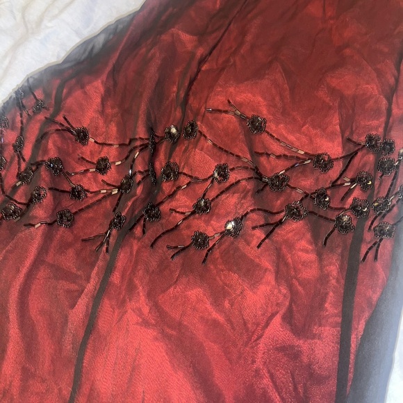 Vintage Red Floral Beaded Elegant Prom Ball Formal Gown Dress - Picture 9 of 11